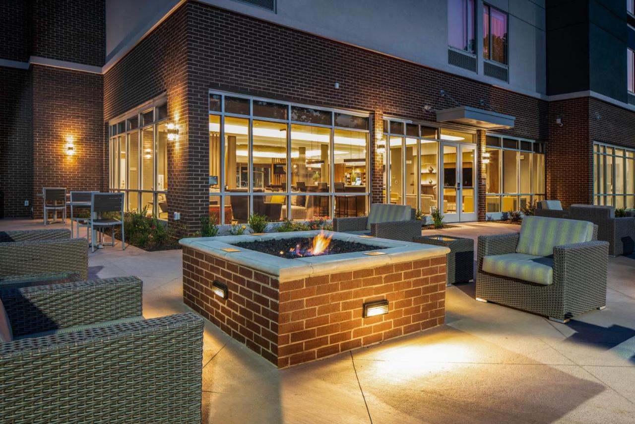 Springhill Suites By Marriott Charlotte Huntersville Dış mekan fotoğraf